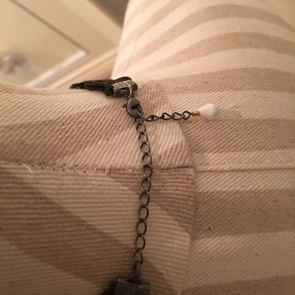 Gorgeous Beaded Choker  - Picture 2 of 4